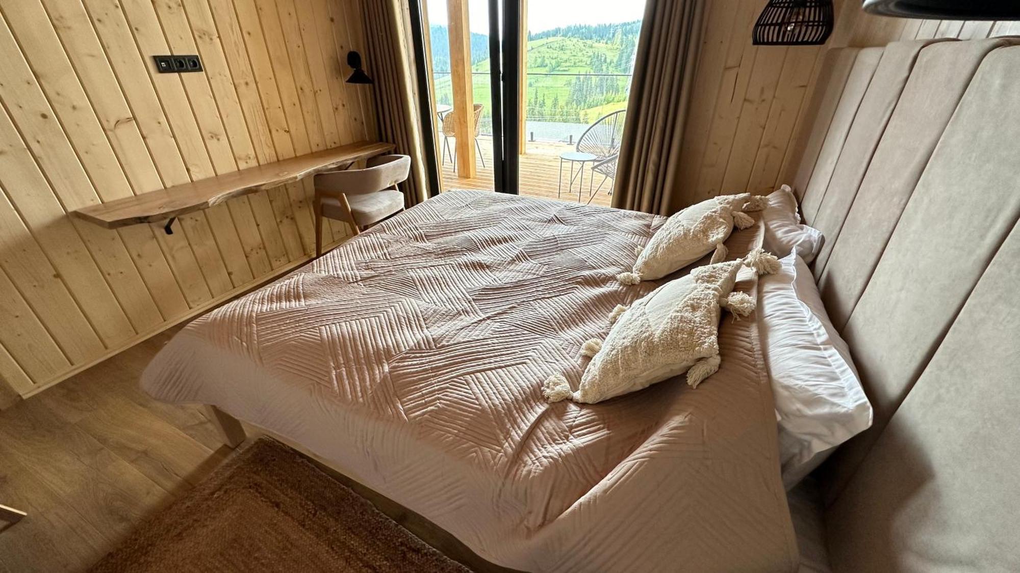Land Apartment *