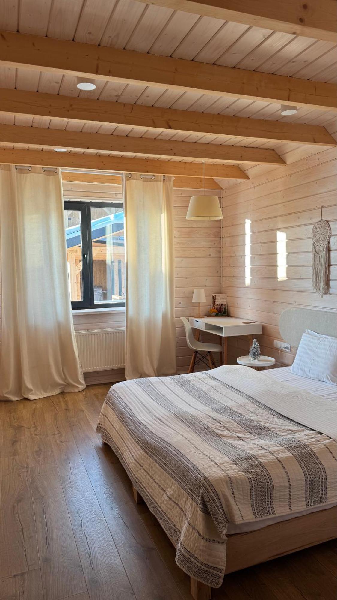 Land Apartment *